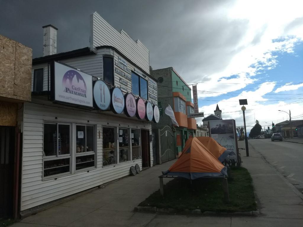 Carfran Patagonia Hostel Puerto Natales Extérieur photo